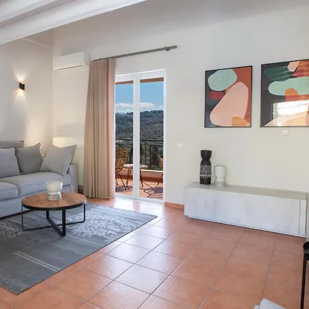 Skyview Apartment *